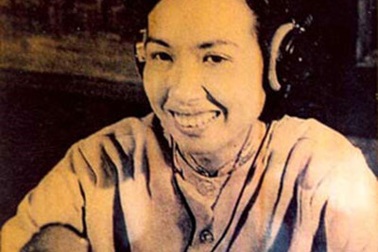 Vĩnh biệt bà Trịnh Thị Ngọ - nữ phát thanh viên tiếng Anh huyền thoại