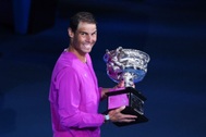 Rafael Nadal nói gì sau khi đi vào lịch sử Grand Slam?