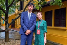 Hoàng Thuỳ Linh lần đầu tiên công khai xuất hiện cùng Đen Vâu