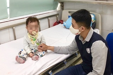 Trời rét đậm, bác sĩ cảnh báo nhiều trẻ bị cúm biến chứng nặng nhập viện