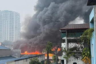 Cháy lớn tại Nhà máy Bia Hà Nội