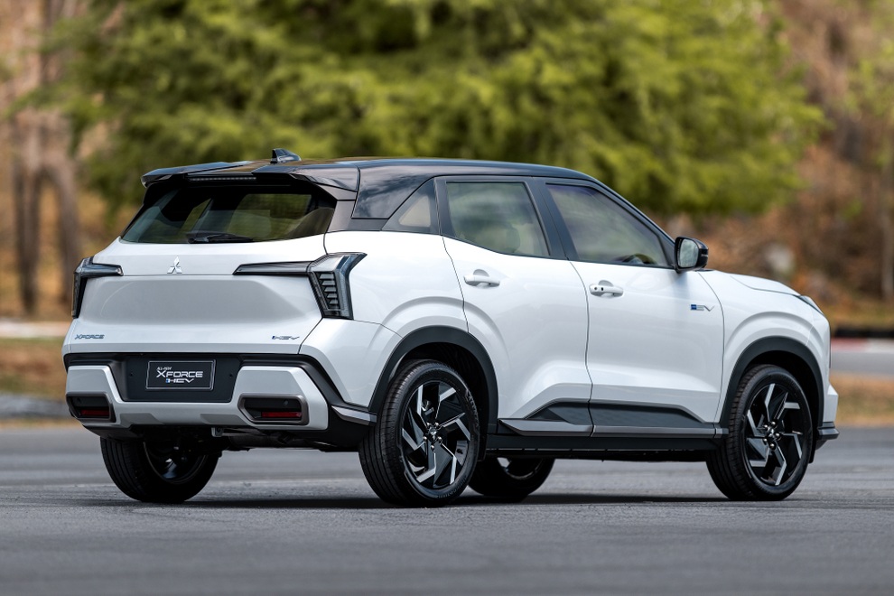 Mitsubishi Xforce hybrid uống chỉ 4,1 lít xăng/100km, đắt hơn Yaris Cross - 4 Mitsubishi Xforce hybrid uống chỉ 4,1 lít xăng/100km, đắt hơn Yaris Cross - 4