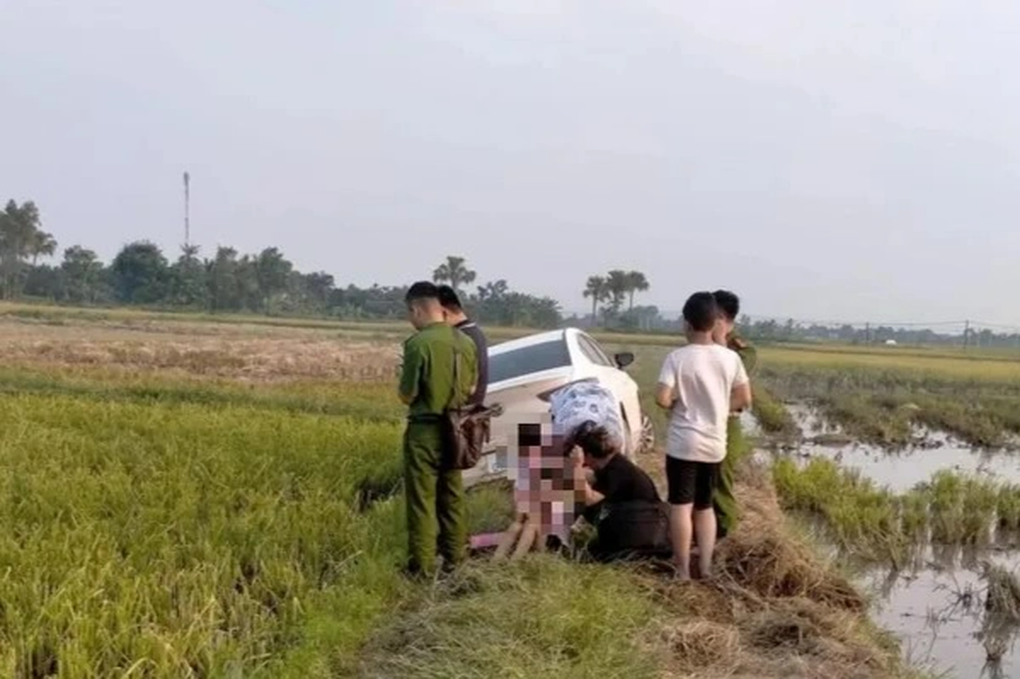 Thực hư nhóm người nước ngoài bị dân truy đuổi vì nghi lừa đảo ở tiệm vàng - 2