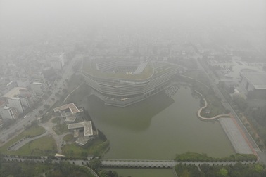 Chất lượng không khí Hà Nội như thế nào trong tháng dân hạn chế ra đường?