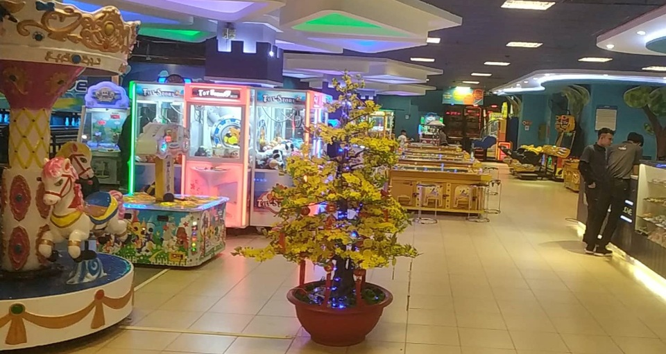 Mưa lớn kèm sấm chớp, đường phố Hải Phòng vắng hoe ngày mùng 1 - 7 Mưa lớn kèm sấm chớp, đường phố Hải Phòng vắng hoe ngày mùng 1 - 7