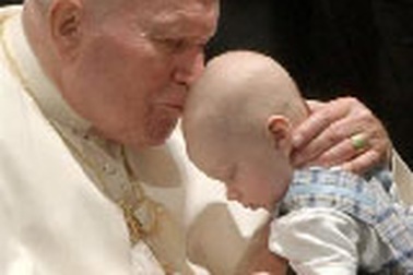 Cố Giáo hoàng John Paul II ban phép lạ sau khi mất?