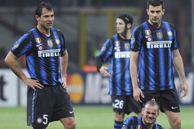 Leonardo tiếc rẻ, Van Gaal ca ngợi thủ môn