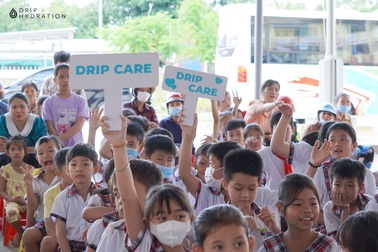 Phòng khám Drip Hydration Việt Nam mang Trung thu đến trẻ em Bến Tre