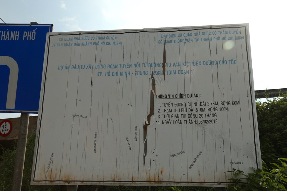 5 năm chưa làm xong 2,7km đường nối vào cao tốc - 3 5 năm chưa làm xong 2,7km đường nối vào cao tốc - 3