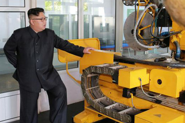 “Anh hùng dân tộc” phía sau chương trình hạt nhân Triều Tiên