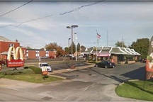 "Sửu nhi" lái ôtô chở em gái đi mua đồ ăn sau khi học lái xe trên… Youtube