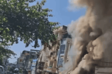 Quán phở ở thành phố Hà Giang bốc cháy ngùn ngụt