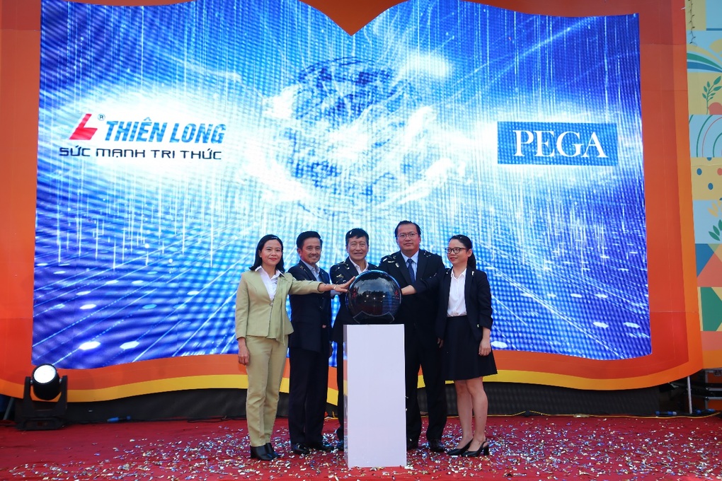 Công bố hợp tác Thiên Long và PEGA - 1 Công bố hợp tác Thiên Long và PEGA - 1