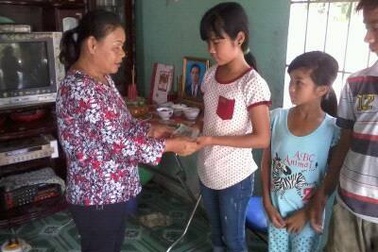 Cô giáo về hưu nặng lòng với công tác khuyến học