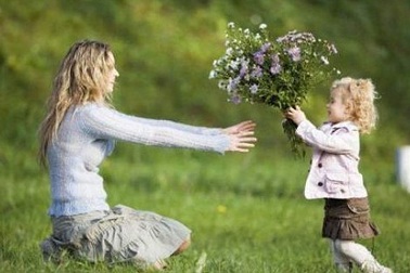 Nghe những ca khúc xúc động ngợi ca người mẹ bằng nhiều thứ tiếng