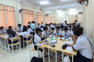 Đề kiểm tra giống hệt... bài ôn ở lớp dạy thêm