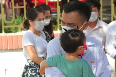 Quảng Trị: Thêm 32 cán bộ y tế chi viện Bình Dương chống "giặc Covid-19"