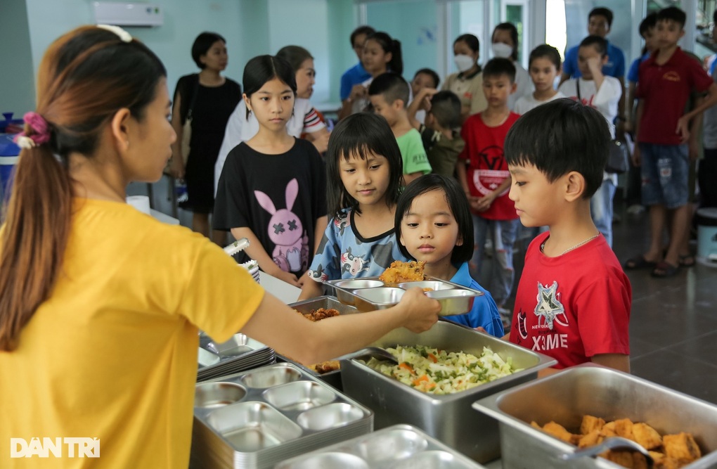 Nước mắt, nụ cười và niềm hy vọng của 200 trẻ mồ côi vì Covid-19 - 17 Nước mắt, nụ cười và niềm hy vọng của 200 trẻ mồ côi vì Covid-19 - 17