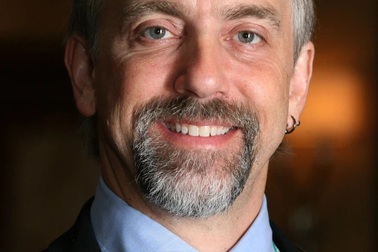 Nhà thám hiểm lập kỷ lục lặn đến điểm sâu nhất của Trái Đất