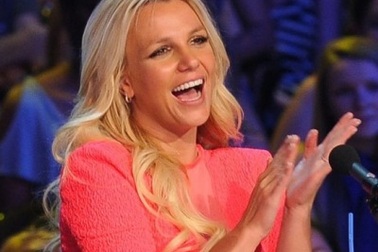 Britney Spears được khen với vai trò giám khảo The X Factor