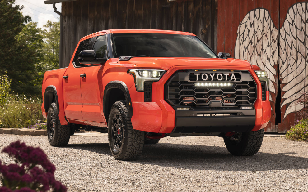 Siêu bán tải Toyota Tundra 2022 đối đầu Chevrolet Silverado và Ford F-150 - 1 Siêu bán tải Toyota Tundra 2022 đối đầu Chevrolet Silverado và Ford F-150 - 1