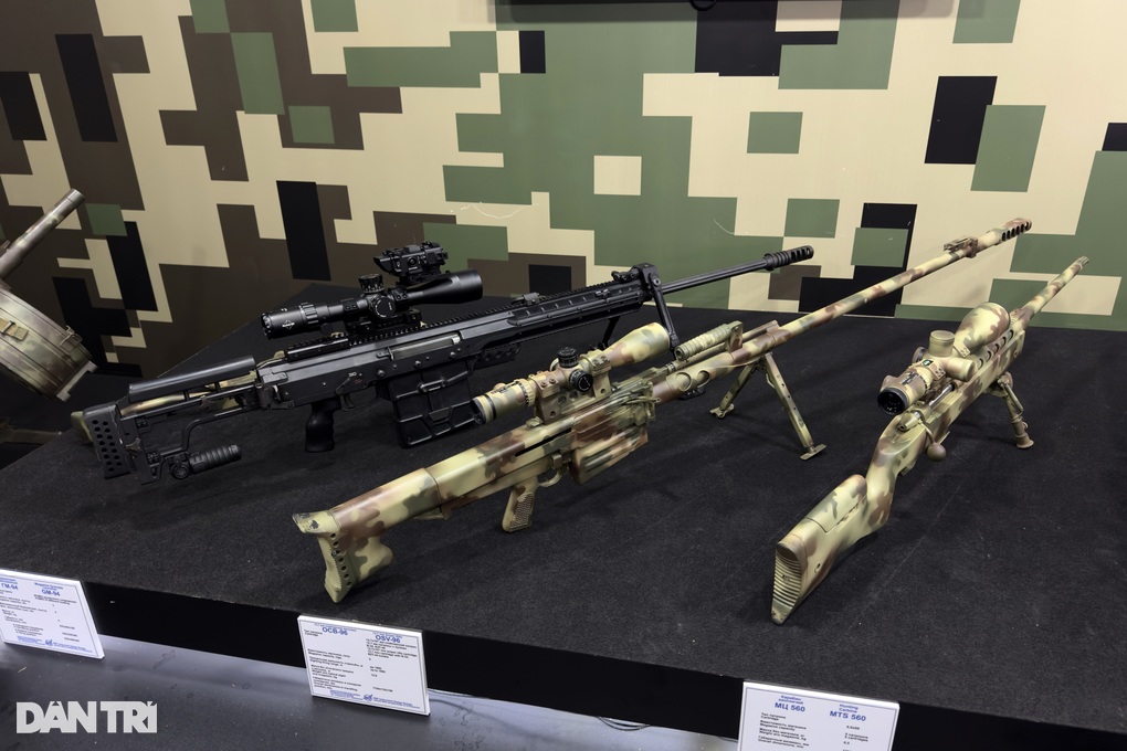 Phóng viên Dân trí bắn đạn thật 14 loại súng hiện đại của Nga ở ARMY-2024 - 1 Phóng viên Dân trí bắn đạn thật 14 loại súng hiện đại của Nga ở ARMY-2024 - 1