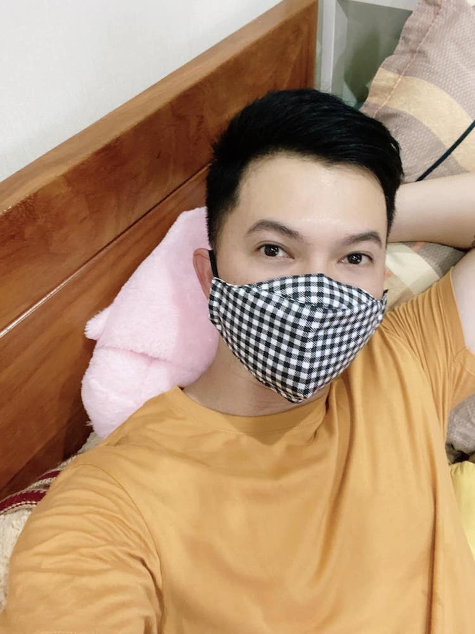 Nghệ sĩ Việt đồng lòng hướng về Đà Nẵng – Quảng Nam - 6 Nghệ sĩ Việt đồng lòng hướng về Đà Nẵng – Quảng Nam - 6