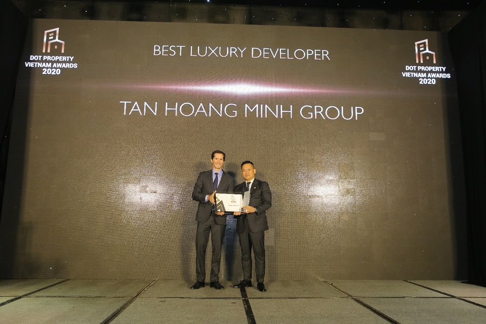 Tân Hoàng Minh lập cú hattrick giải thưởng lớn tại Dot Property Vietnam Awards 2020 - 1 Tân Hoàng Minh lập cú hattrick giải thưởng lớn tại Dot Property Vietnam Awards 2020 - 1