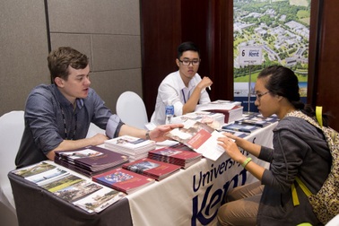 Việc làm, Du học hay Định cư: Hướng đi đúng cho tương lai?