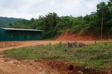 Bí thư chi bộ hiến 3.650 m2 đất: “Vì tương lai con chữ”