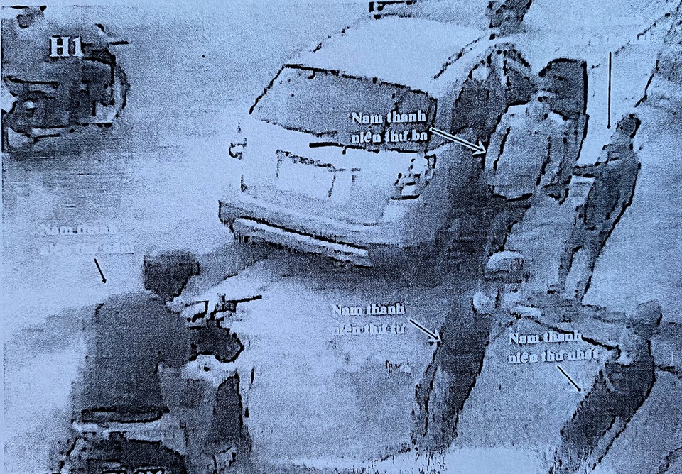 Bị đâm trọng thương vì không chịu tham gia sới bạc! - 3 Bị đâm trọng thương vì không chịu tham gia sới bạc! - 3