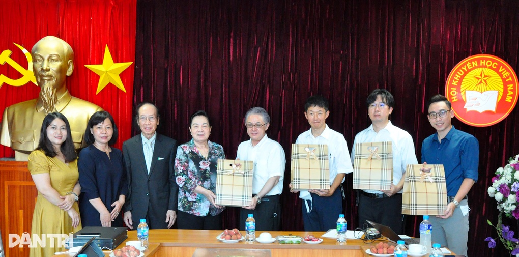 Shinnyo-en trao tặng 9000 USD đến học sinh, sinh viên nghèo Việt Nam - 8 Shinnyo-en trao tặng 9000 USD đến học sinh, sinh viên nghèo Việt Nam - 8