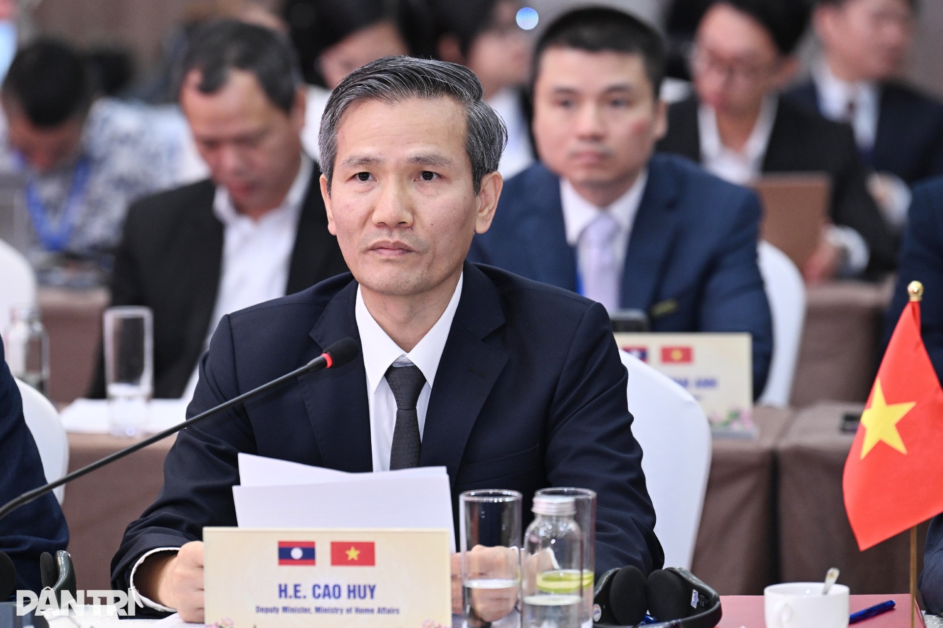 Überblick über die 9. bis 11. Konferenz der Arbeitsminister Vietnams und Laos Toàn cảnh Hội nghị Bộ trưởng Lao động Việt Nam - Lào lần thứ 9 - 11