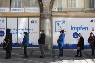 Đức vượt Nga thành vùng dịch nóng nhất châu Âu