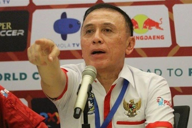 Sáng tỏ thông tin Chủ tịch Liên đoàn bóng đá Indonesia từ chức