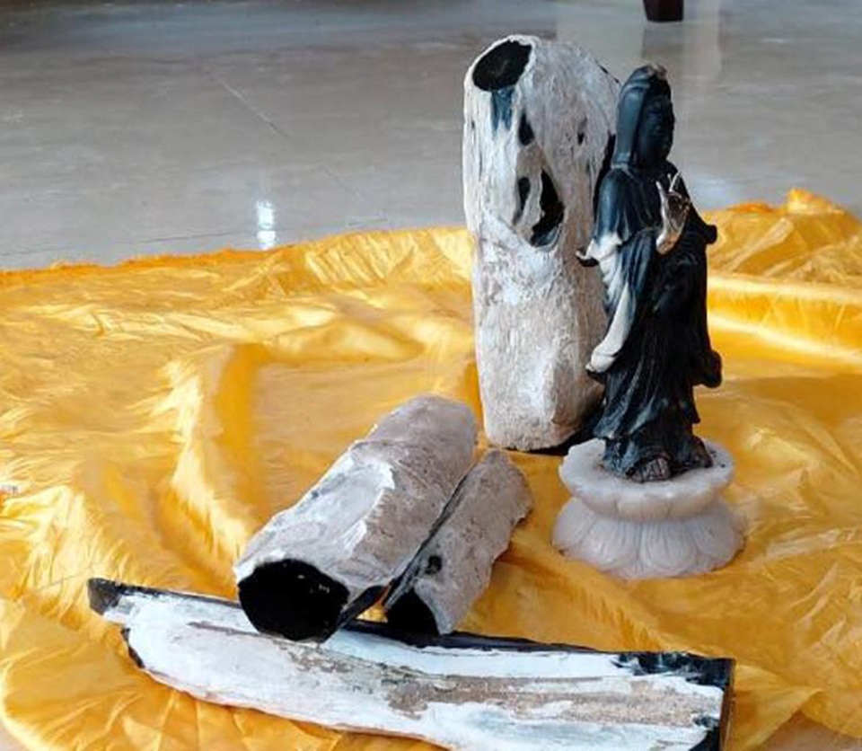 Khối kim cương rừng của anh nông dân Hà Nội, giá triệu đô mà chủ nhân không bán - 5 Khối kim cương rừng của anh nông dân Hà Nội, giá triệu đô mà chủ nhân không bán - 5