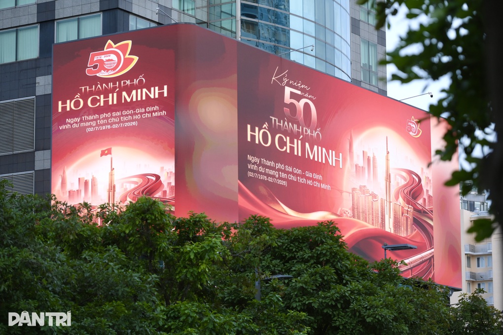 Công an TPHCM tăng cường an ninh Lễ kỷ niệm 50 năm thành phố mang tên Bác - 1 Công an TPHCM tăng cường an ninh Lễ kỷ niệm 50 năm thành phố mang tên Bác - 1