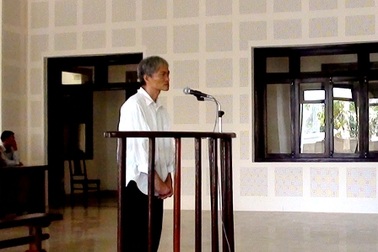 Y án 15 năm tù Trưởng phòng tài chính về tội tham ô