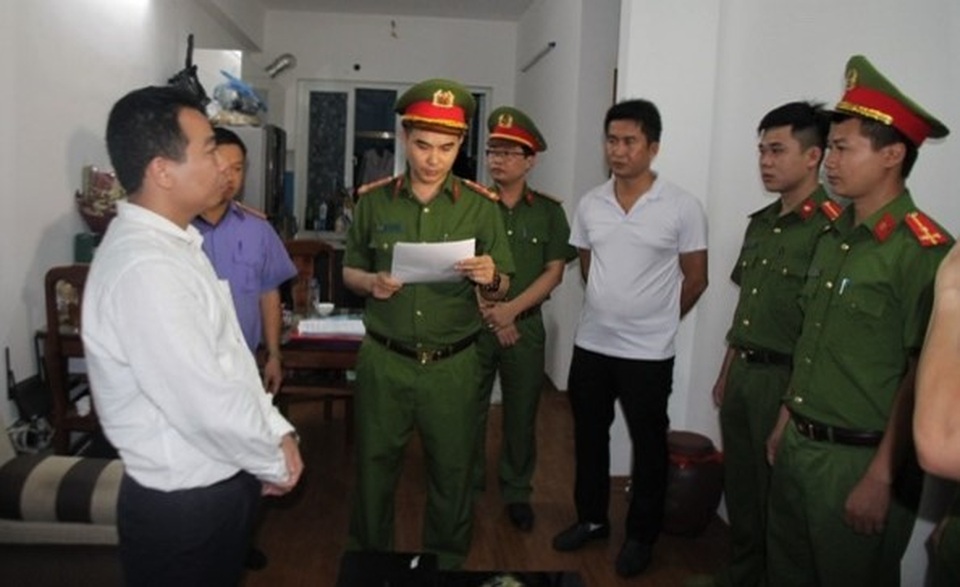 Cán bộ Ban Dân tộc Nghệ An bị khởi tố - 1 Cán bộ Ban Dân tộc Nghệ An bị khởi tố - 1