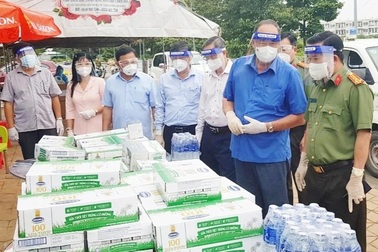 An Giang dừng các hoạt động vui chơi để tưởng niệm nạn nhân Covid-19