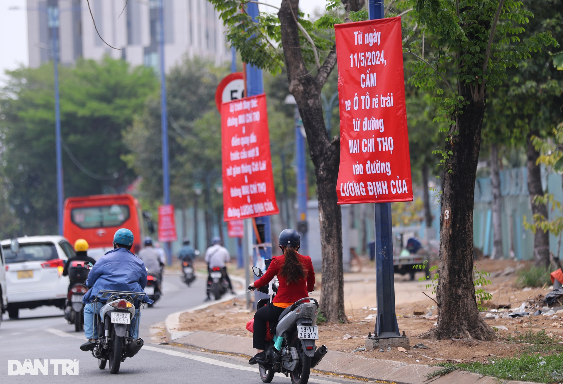 Nút giao lớn nhất TPHCM kẹt kéo dài trong ngày đầu phân luồng - 11 Nút giao lớn nhất TPHCM kẹt kéo dài trong ngày đầu phân luồng - 11
