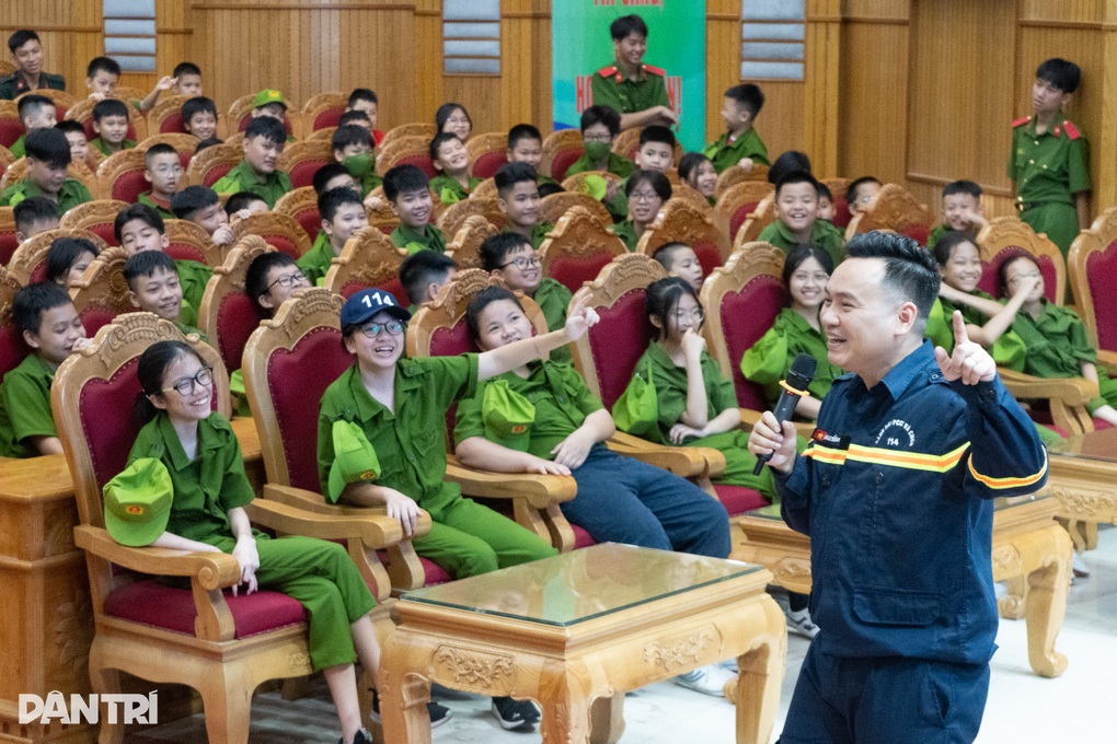 Học kỳ quân ngũ, khóa tu, trại hè: Cấm làm vì lợi nhuận - 1 Học kỳ quân ngũ, khóa tu, trại hè: Cấm làm vì lợi nhuận - 1