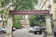 Thí sinh kêu “lạ” khi làm đề thi ngữ văn vào chuyên Nhân văn