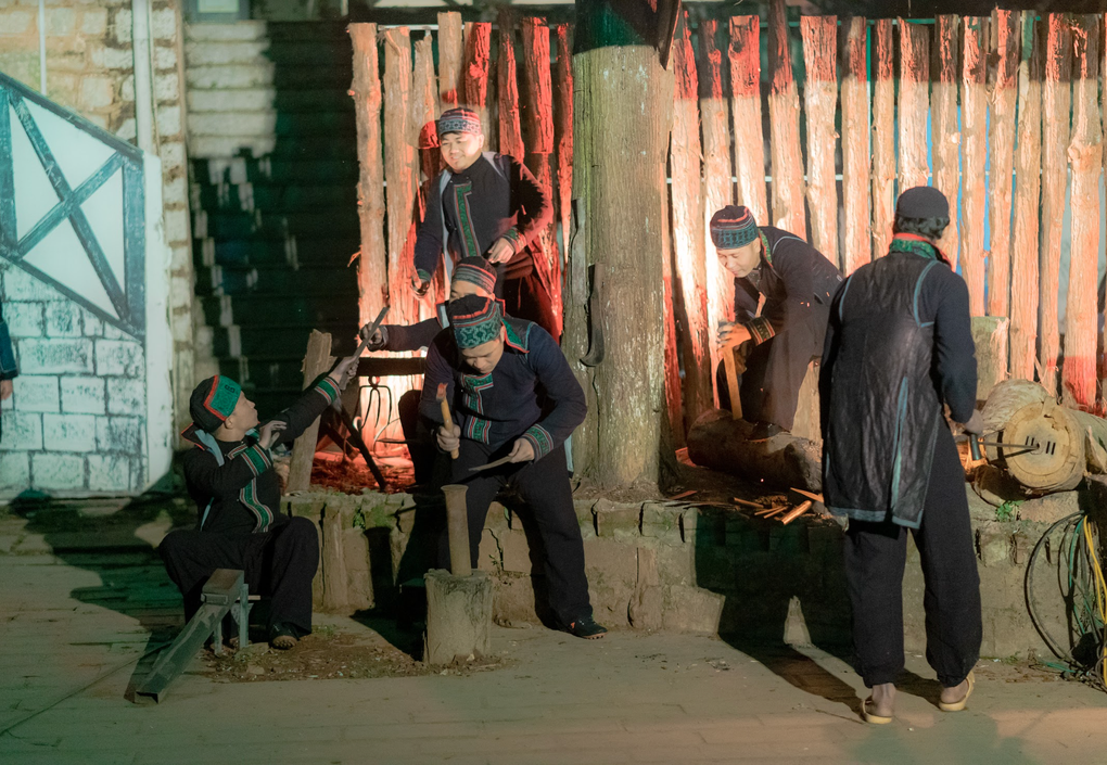 Nét đẹp văn hóa người Mông trong vở thực cảnh The Mong show - 3 Nét đẹp văn hóa người Mông trong vở thực cảnh The Mong show - 3