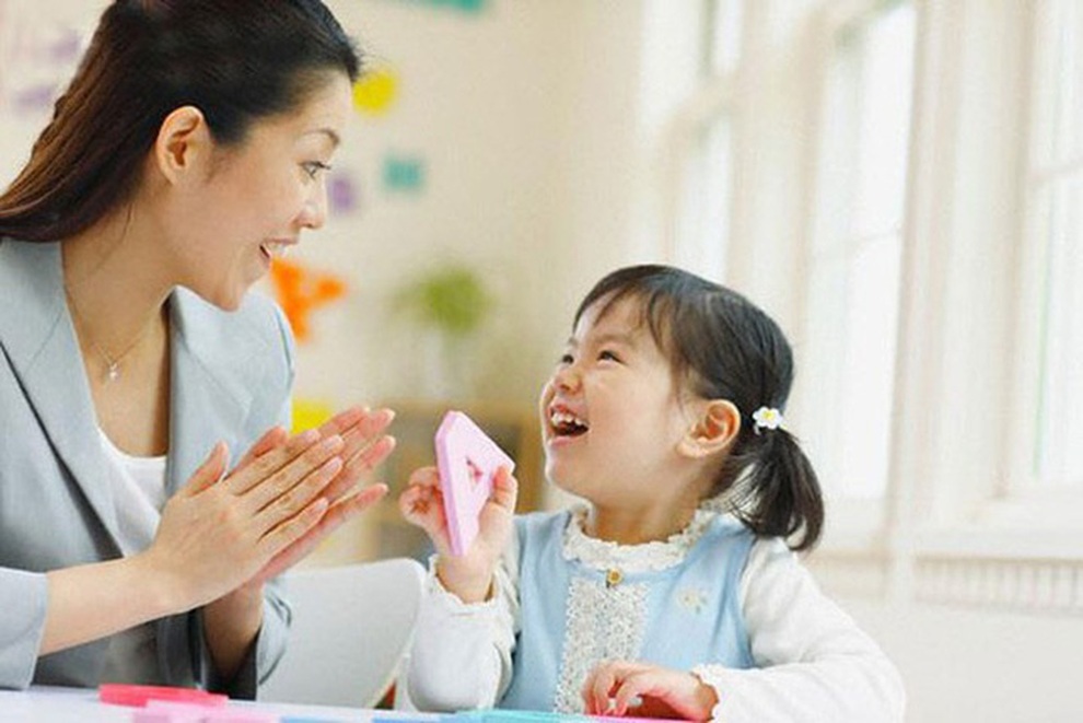 Tác hại của việc khen trẻ thông minh từ sớm - 1 Tác hại của việc khen trẻ thông minh từ sớm - 1