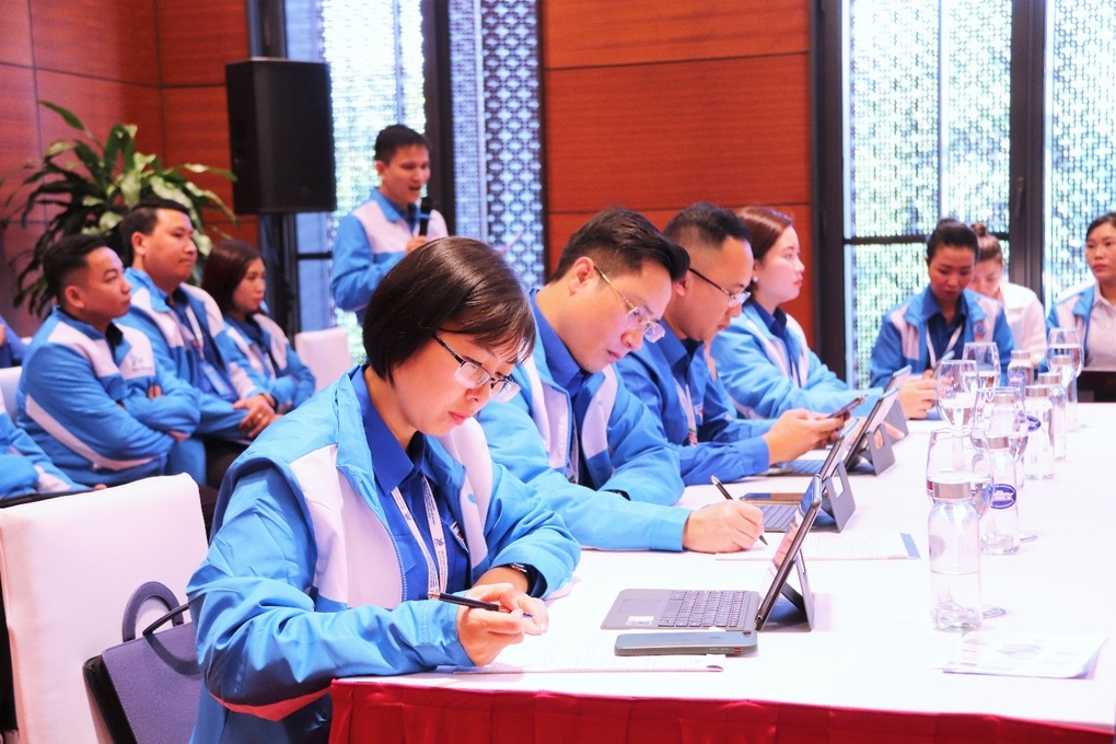 Nếu không có đủ điều kiện về kinh tế thì rất khó để cống hiến - 2 Nếu không có đủ điều kiện về kinh tế thì rất khó để cống hiến - 2