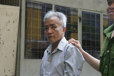 Thấy vợ ngủ cùng trai trẻ, chồng lao vào đánh chết tình địch