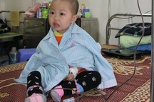 Đắng lòng trước bé 2 tuổi bị ung thư máu