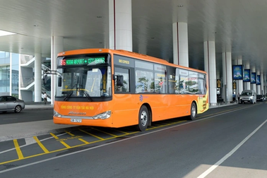 Vì sao tuyến buýt sân bay Hà Nội vắng khách?
