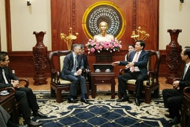 Bí thư Thăng: Xây dựng chính quyền điện tử để chống tiêu cực, nhũng nhiễu